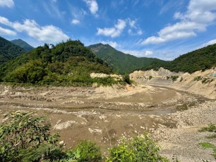 Back along the return reservoir segment